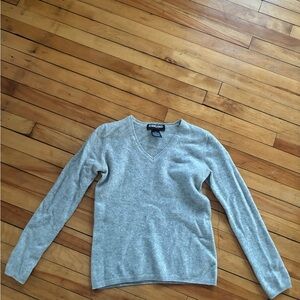Kirkland Signature 100% Cashmere Light Gray V-Neck Sweater